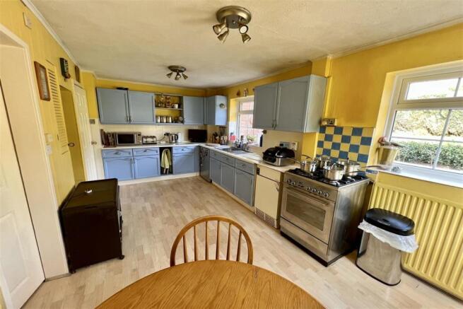 Dining Kitchen