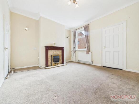 Gatewen Road, New Broughton, LL11 photo 3