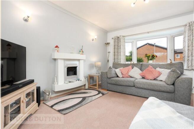 4 bed Detached for sale Image 5