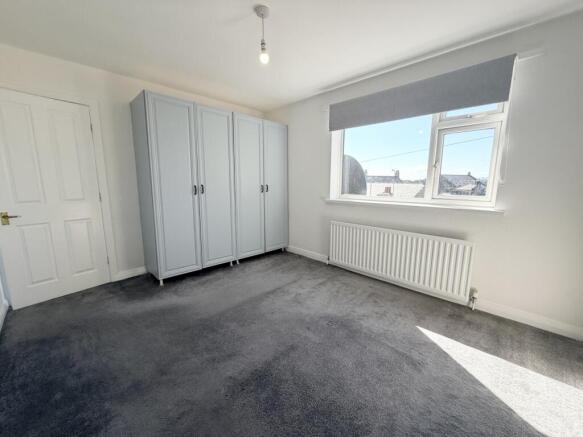 2 bed Flat to rent Image 6