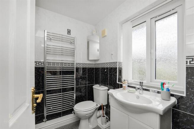 3 bed Detached for sale Image 7