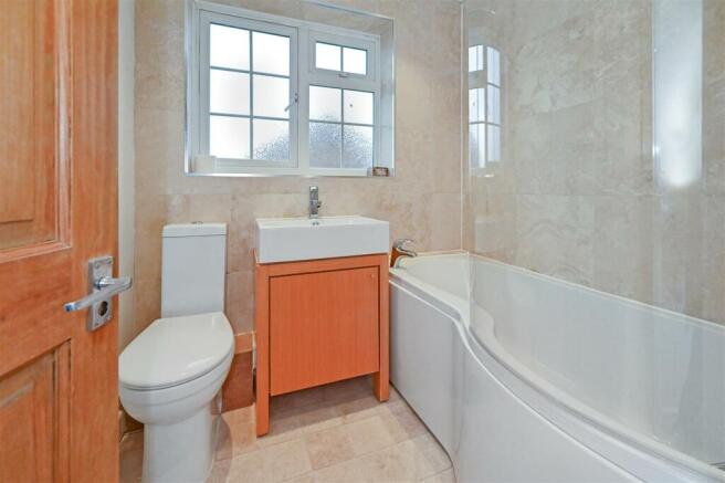 Bathroom.jpg