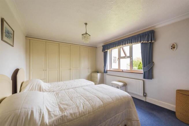 3 Oast Lane, TN10 3AQ 011.jpg