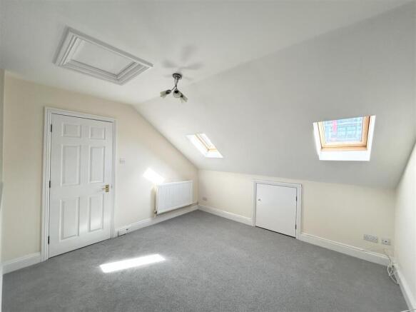 Open Plan Lounge and Kitchen