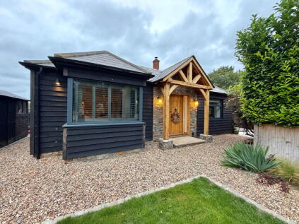 A Rustic, Charming & Unique Country Home With Open Plan Living - Stockbury