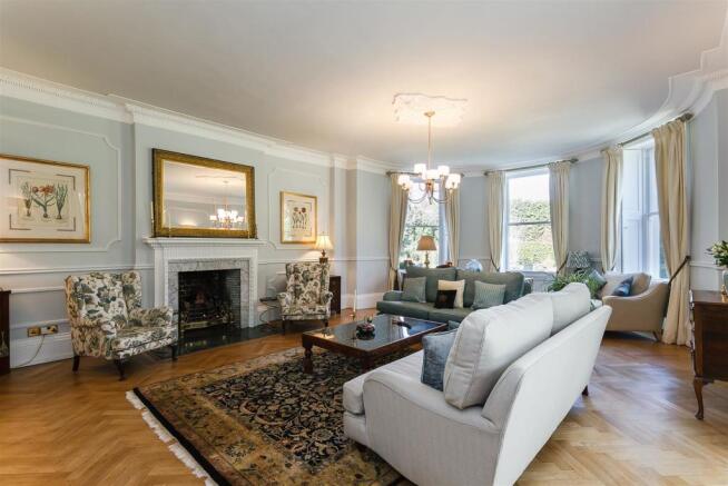 8283274-interior07.jpg
