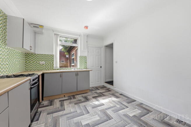 3 bed Terraced for sale Image 7