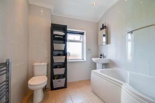 HOUSE BATHROOM/W.C.
