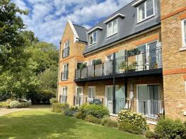 11, Yarnold Court, Campion Square, Sevenoaks TN14 5GR