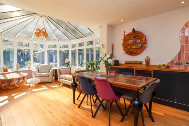 Breakfast Room
