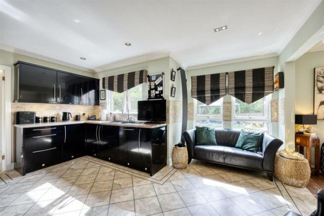 6_ALEXANDRA_PARK_LENZIE_018.JPEG