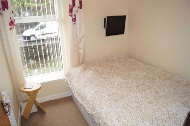BEDROOM 2 (FRONT)