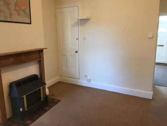 Dinning Room 2.JPG