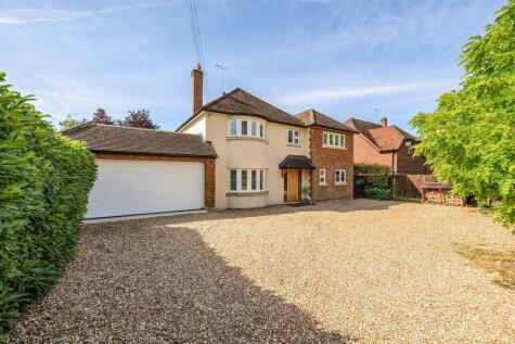 Longwater Lane, Finchampstead, Berkshire, RG40 4NX