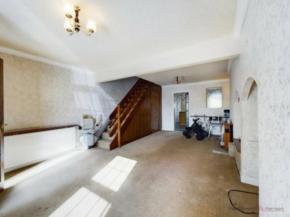 Lounge/Dining Area