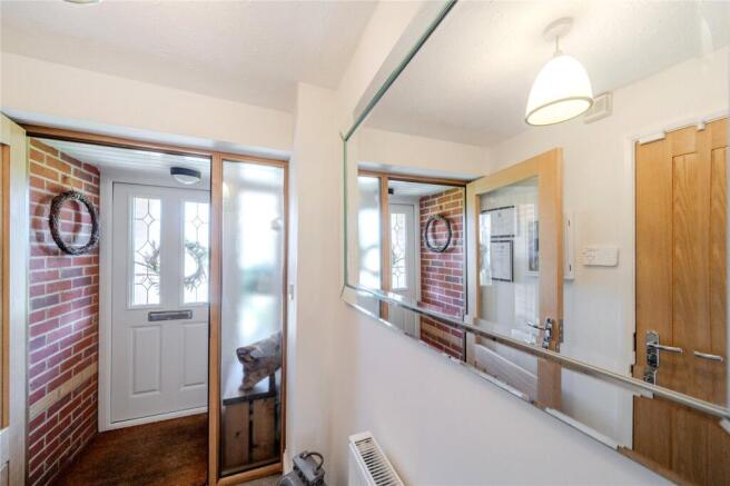 4 bed Detached for sale Image 9