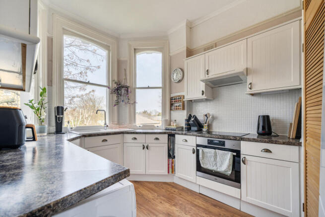 1433513-7-69c13e5...