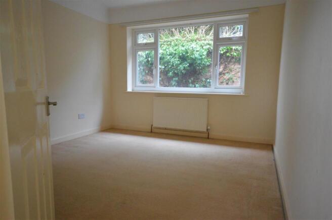Bedroom 2.jpg