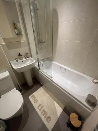 3 bed Terraced to rent Image 11