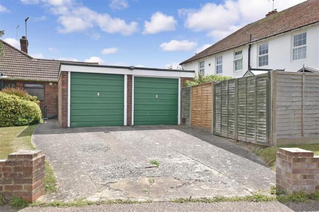 Driveway/Parking