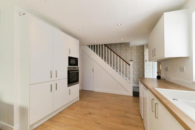 3 bed Semi-Detached for sale Image 6