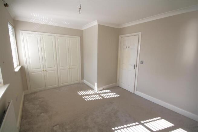 Bedroom 1b.JPG