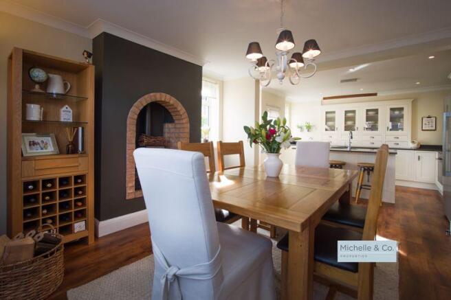 Dining area wi...