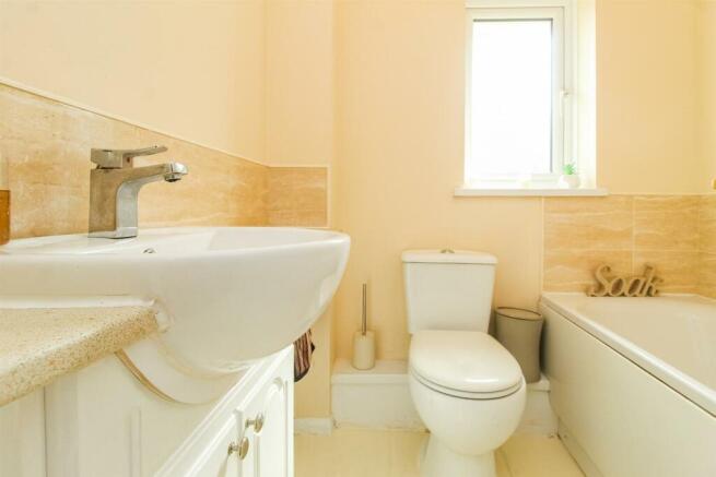 BATHROOM/W.C.
