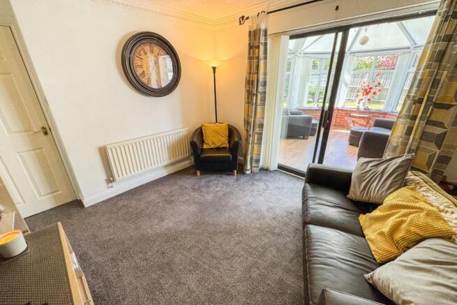 4 bed Detached for sale Image 12