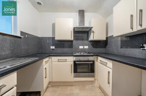 Flat 1, 120, Chapel Road, Worthing Central, Worthing BN11 1BY