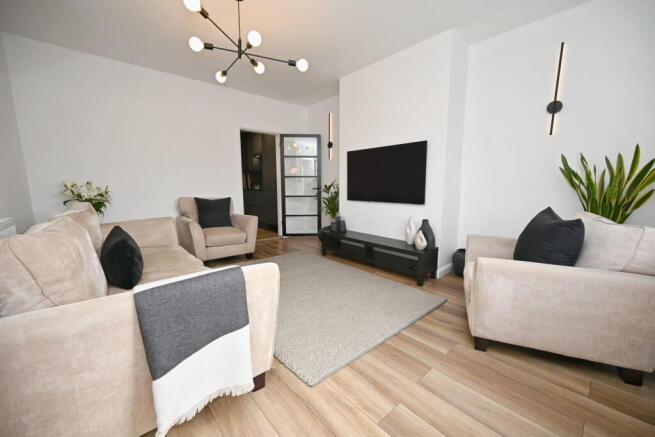 3 bed Terraced for sale Image 6