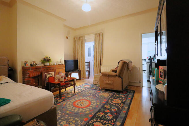 2 bed Terraced for sale Image 4