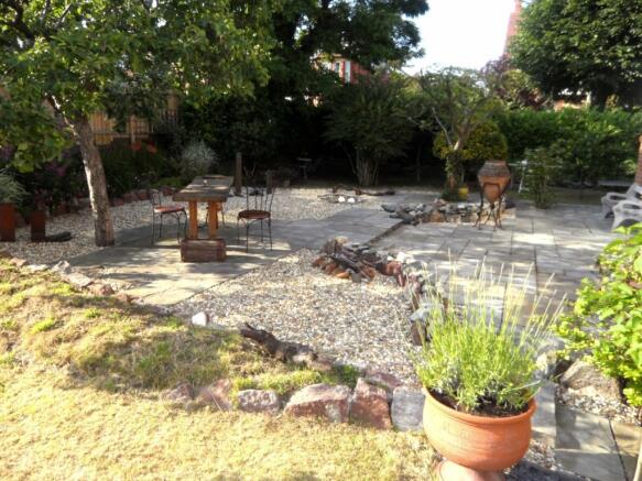 Photo 3
