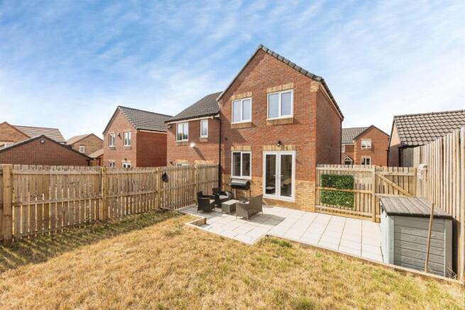 3 bed Semi-Detached for sale Image 9