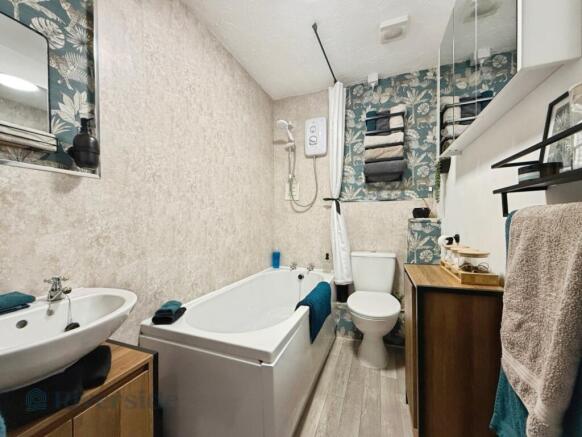 2 bed Terraced for sale Image 9