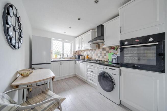 2 bed Semi-Detached Bungalow for sale Image 4