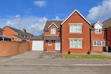 Glendower Approach, Heathcote, Warwick