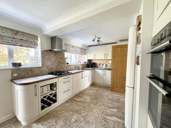 Kitchen/Breakfast Room