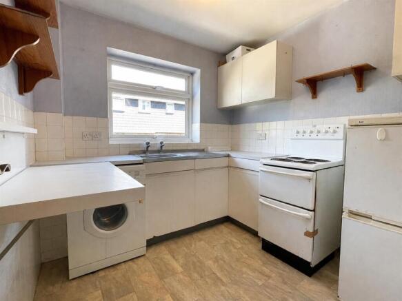 Kitchen.e.jpg