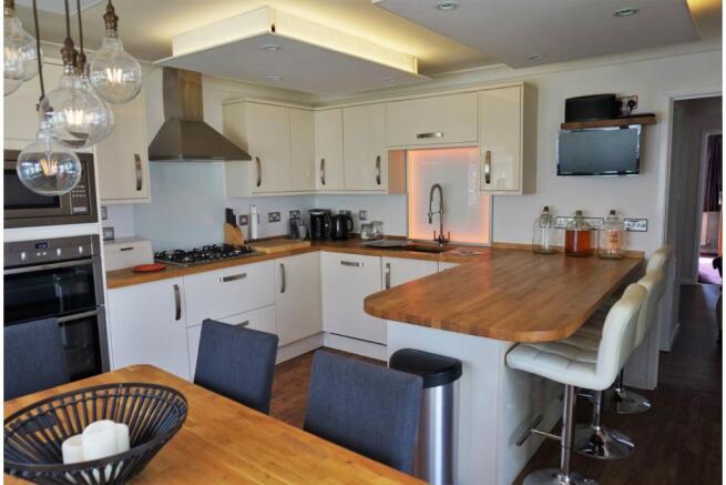 Kitchen / Diner