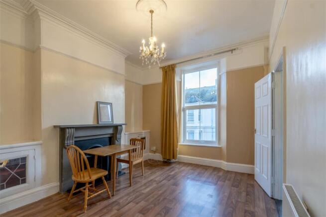 Living Room.jpg