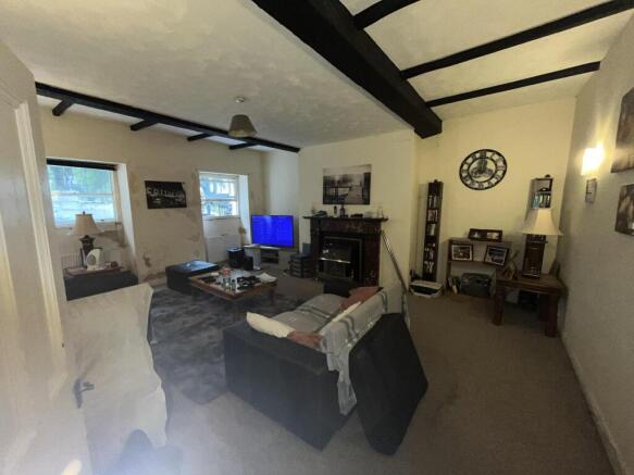 2 bed Flat for sale Image 5