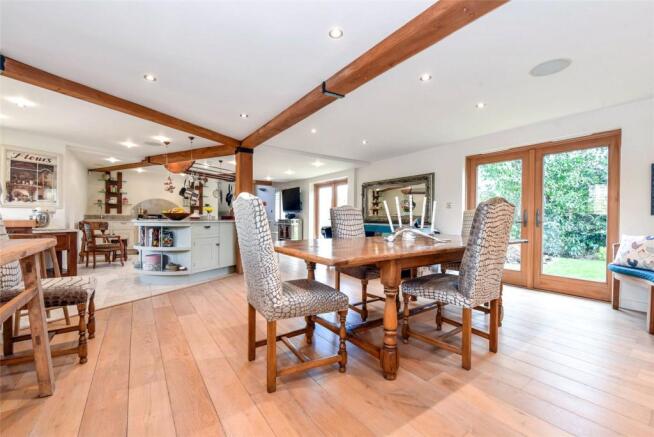 Kitchen/Dining