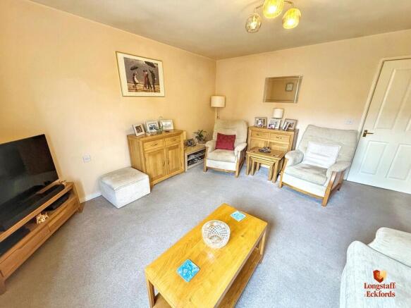Lounge 2 (11)