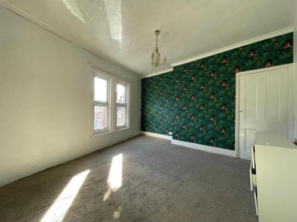 2 bed House for sale Image 9