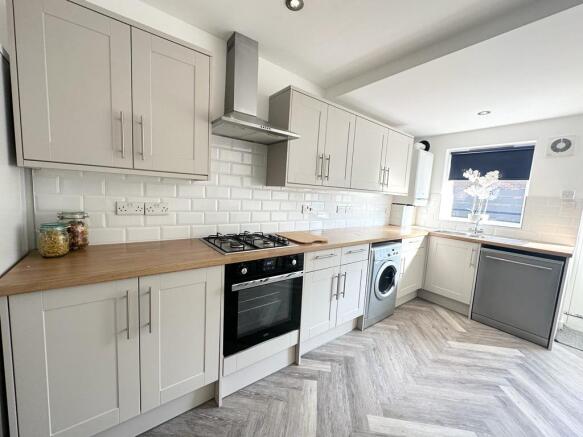 5 Bedroom terraced house - HMO