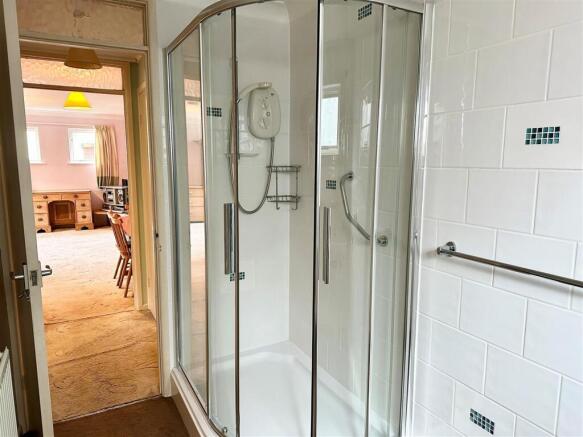 Shower Cubicle.jpg