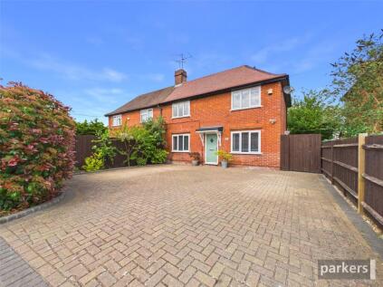 Merryhill Green Lane, Winnersh, Wokingham, Berkshire, RG41