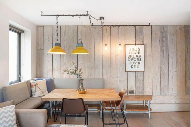 New dining table at Newport Avenue - For Sale - E1