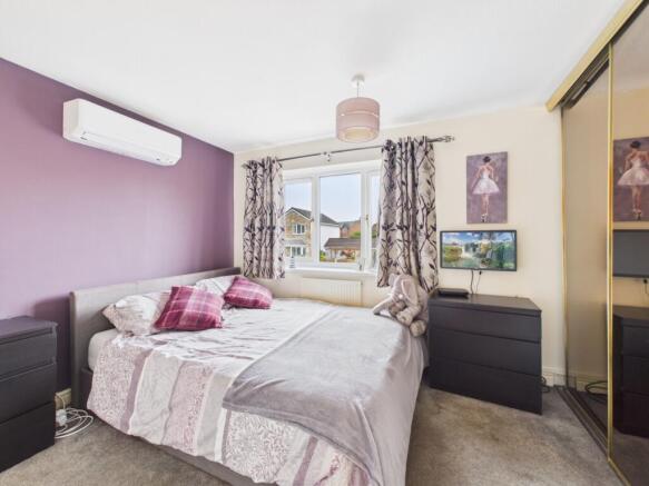 3 bed Semi-Detached for sale Image 9